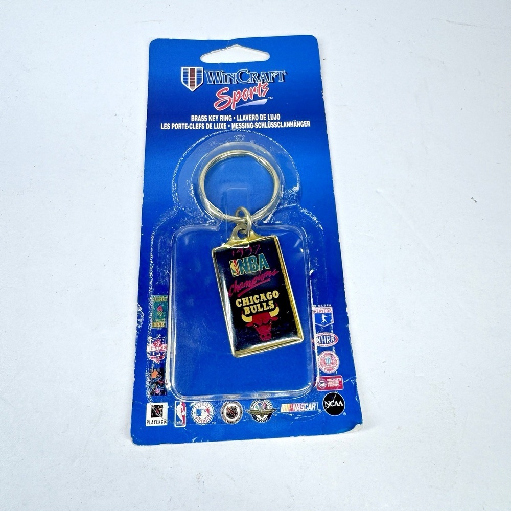 Vintage Chicago Bulls NBA‎ Brass Keychain WinCraft Sports NOS READ